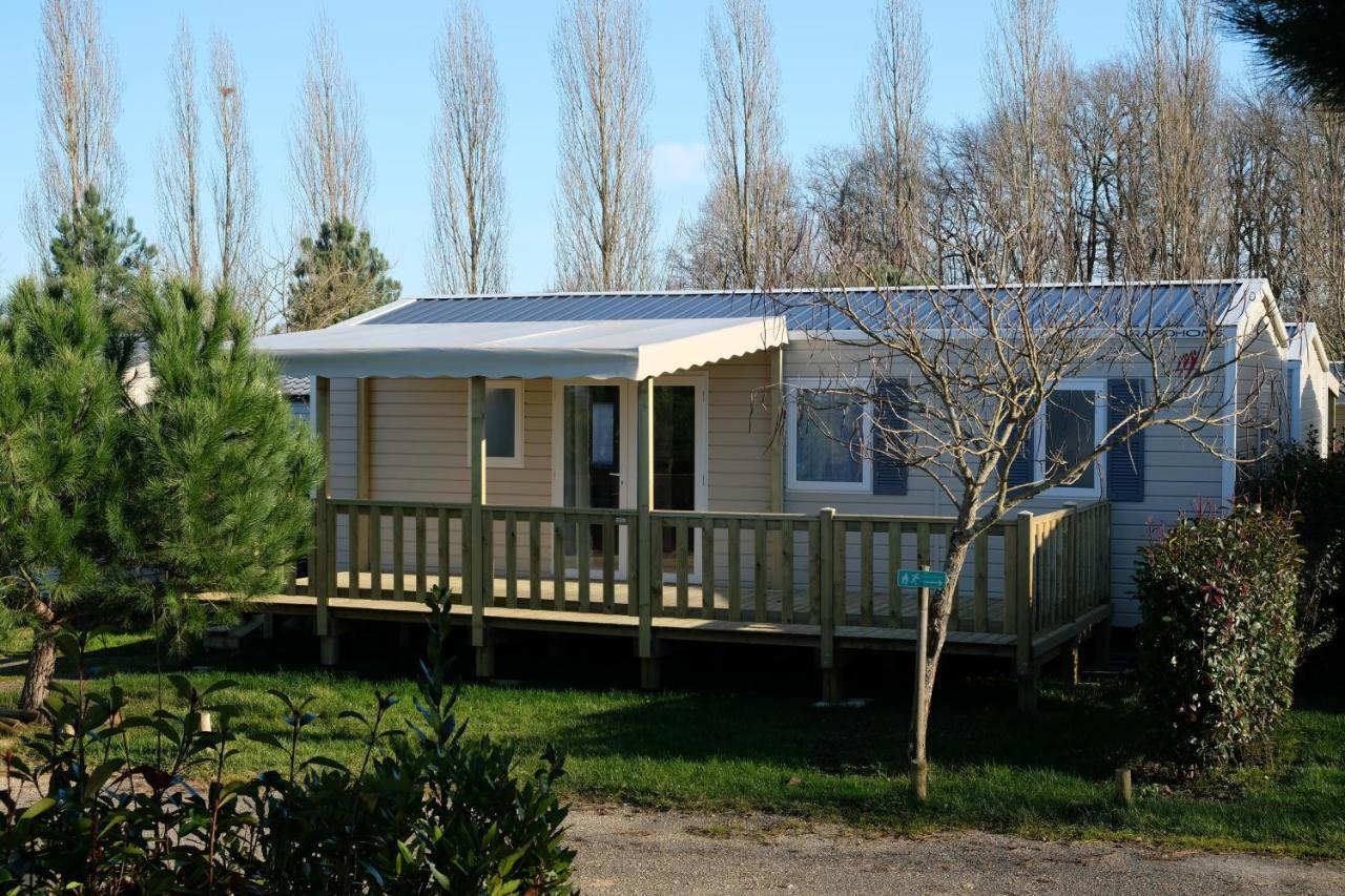 Camping Les Lacs D'Armagnac Bretagne-d'Armagnac Exterior photo