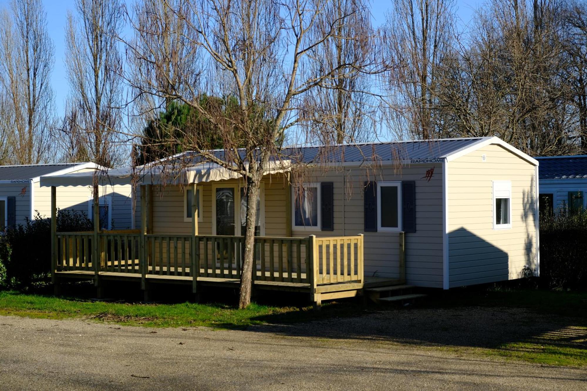 Camping Les Lacs D'Armagnac Bretagne-d'Armagnac Exterior photo