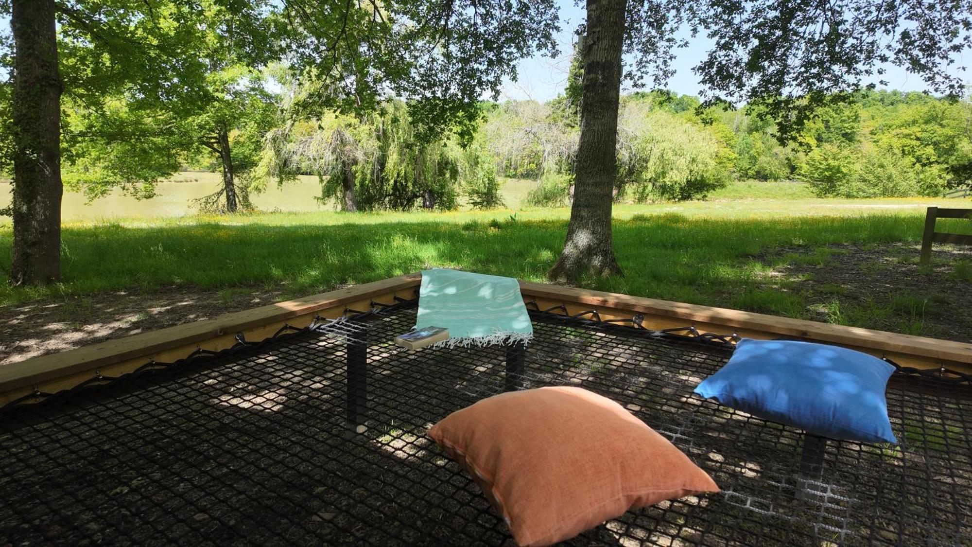 Camping Les Lacs D'Armagnac Bretagne-d'Armagnac Exterior photo